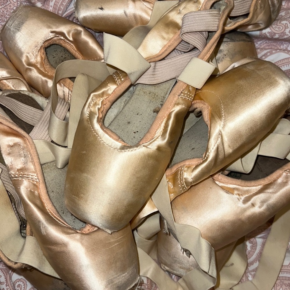 3 pairs of used pointe shoes